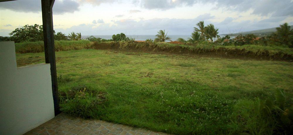 Tupa Hotel Hanga Roa Exterior photo